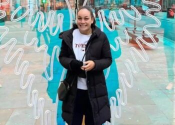 Πέθανε 30χρονη μέσα στο θάλαμο του solarium – Θρίλερ με τη σορό της