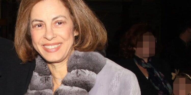 Απασφάλισε η Έφη Πίκουλα: «Μα, βράδυ Σαββάτου πας στο σπίτι του ηθοποιού; Φταίει αυτός ή εσύ;»