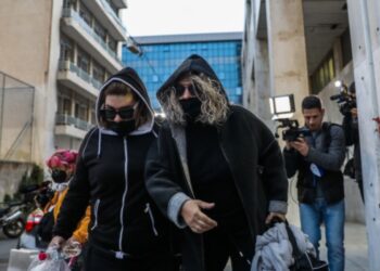 “Δεν ντρέπονται λίγο; Πρέπει να ντρέπονται”, είπε η Μητέρα και η αδελφή της Ρούλας για το ζεϊμπέκικο μετά τον θάνατο της Μαλένας