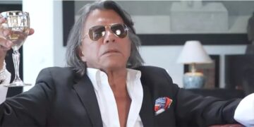 Alldaynews.gr Ηλίας Ψινάκης: «Φτάνω στο περίπτερο και διαβάζω “παντρεύτηκε ο Ρουβάς τον Ψινάκη”»