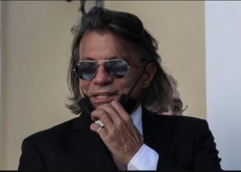 Ψινάκης: «Ο Παπανδρέου μου είχε πει “ένα σκάνδαλο ξεπερνιέται με ένα μεγαλύτερο”, και μου ξεκλείδωσε τον εγκέφαλο»