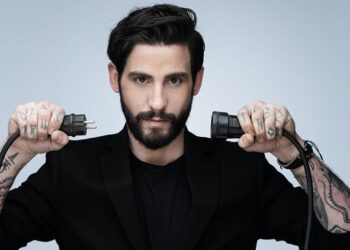 Αναστάσιος Ράμμος: «Δεν πιστεύω στη μονογαμία, αν πάω με άλλη γυναίκα θα πω στη σχέση μου θες να έρθεις κι εσύ;»