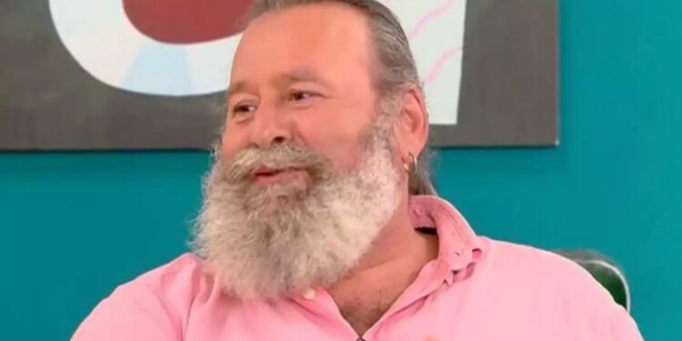 Alldaynews.gr Κωστής Σαββιδάκης: «Δεν ρισκάρω να πατήσω το πόδι μου στα Σφακιά, φύγαμε με βεντέτα» (video)