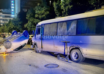 Θεσσαλονίκη: Προκάλεσε σοβαρό τροχαίο με κλεμμένο λεωφορείο και έγινε «καπνός» για να γλιτώσει