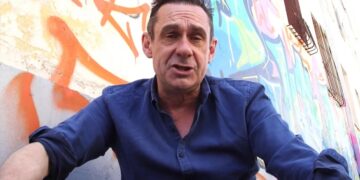 Alldaynews.gr Κατασκοπευτικό θρίλερ: Άρθρο – Βόμβα για τον Πολ Μέησον! Ο Βαρουφάκης και οι φίλοι του Πούτιν – Ανακοίνωση του ΜέΡΑ25