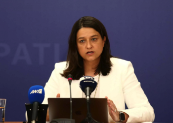 Νίκη Κεραμέως: Θετική στον κορωνοϊό η υπουργός Παιδείας