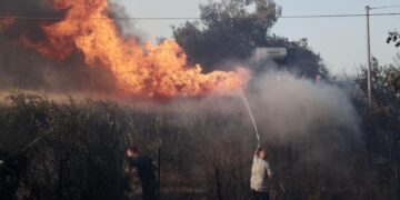 Alldaynews.gr Στεφανίδη: Καίγεται το σπίτι της στην Παλλήνη - «Καιγόμαστε !!!! Ένα πυροσβεστικό στην Χειμάρρας»