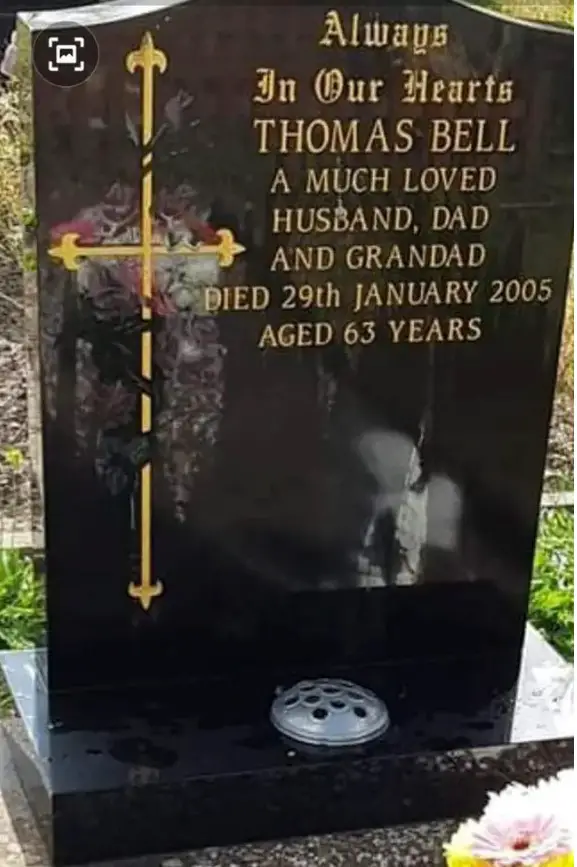 Οικογένεια για 17 χρόνια επισκεπτόταν λάθος τάφο: Δεν ήταν εκεί ο πατέρας τους αλλά μια γυναίκα