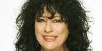 Βαρύ πένθος για την Άννα Βαγενά: Πέθανε η αδελφή της