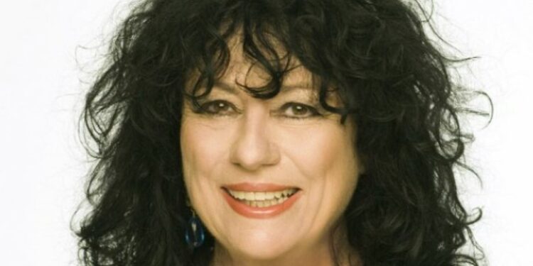 Βαρύ πένθος για την Άννα Βαγενά: Πέθανε η αδελφή της