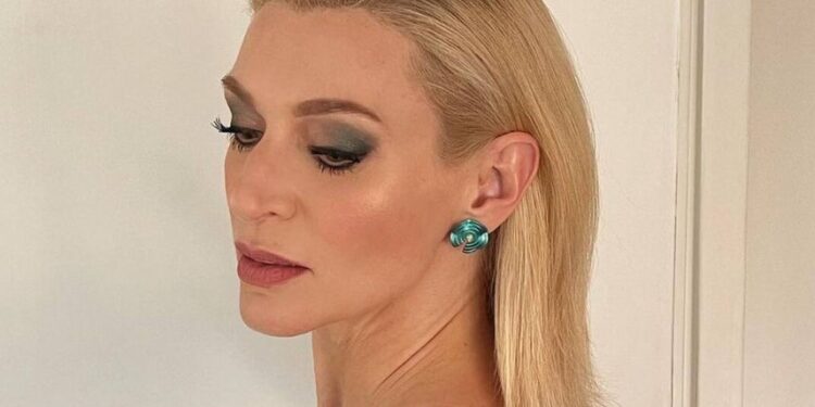 Ζέτα Δούκα με μπικίνι-Έτσι είναι το σώμα της στα 48 της χρόνια![photos]