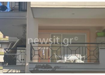 Σοκ στη Θεσσαλονίκη: Έσφαξε την μητέρα του – Την βρήκε νεκρή στην μπανιέρα ο άλλος της γιος (φωτο)