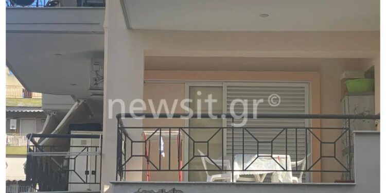 Alldaynews.gr Σοκ στη Θεσσαλονίκη: Έσφαξε την μητέρα του – Την βρήκε νεκρή στην μπανιέρα ο άλλος της γιος (φωτο)