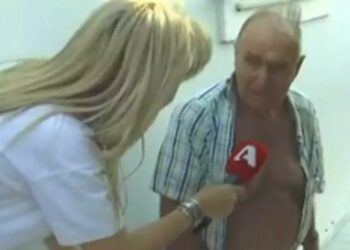 Φωτιά στην Πεντέλη: Ο παππούς που έκανε δημοσιογράφο να δακρύσει – «Δεν φεύγω ούτε πεθαμένος»