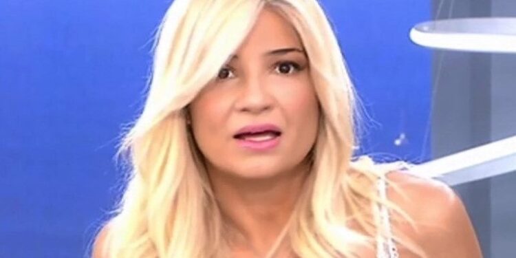 Alldaynews.gr Σοκαρισμένη η Φαίη Σκορδά-«Είναι τεράστιο πρόβλημα…»