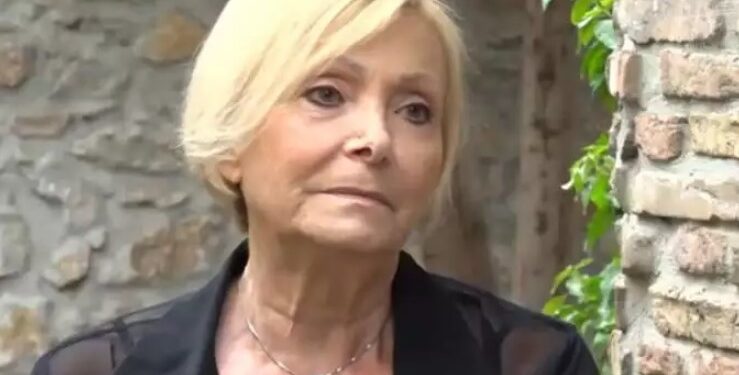 Νέλλη Γκίνη: «Διαλύθηκε η σχέση μας 15 μέρες πριν το γάμο, έκανα το λάθος να σταματήσω την εγκυμοσύνη μου»