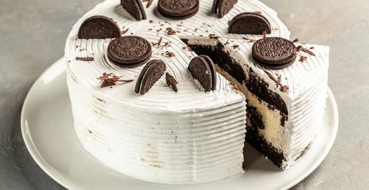 Alldaynews.gr Το Απίστευτο γλυκό ψυγείου!Μόνο με τρία υλικά και μόλις ένα τέταρτο