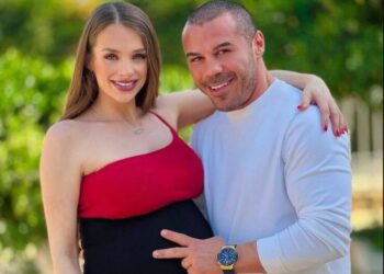 Μιχάλης Ζαμπίδης: Αυτή είναι η πρώτη οικογενειακή φώτο με τις δίδυμες κόρες του