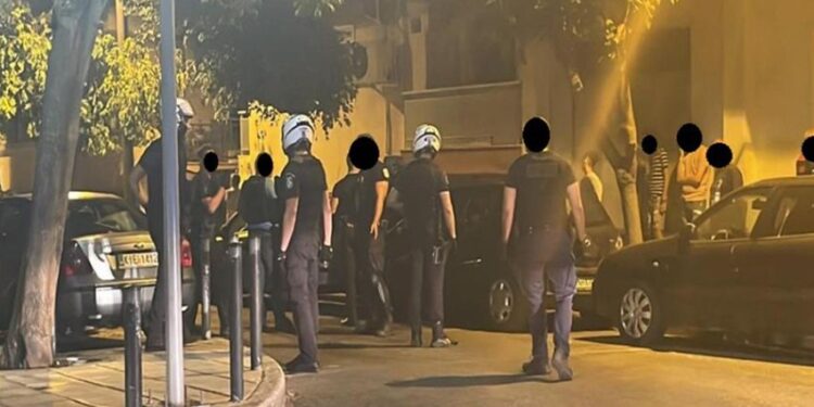 Θεσσαλονίκη: Άγριο Ξύλο μεταξύ οικογενειών σε παιδική χαρά για μια… μπάλα[Φωτογραφίες]