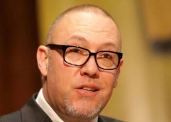 Έβγαλε πιστόλι σε αστυνομικό ο σύμβουλος επικοινωνίας της ΠΑΕ ΑΕΚ, Γιάννης Καραλής