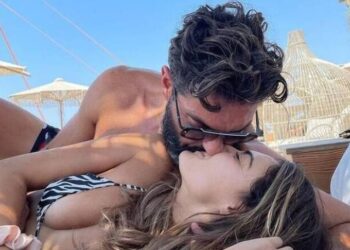 Ασυγκράτητοι Μαρτίκας – Βρισηίδα! Η τρυφερή αγκαλιά και η ερωτική εξομολόγηση!