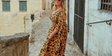 Εβελίνα Νικόλιζα: Οι πρώτες φωτογραφίες της με μαγιό για το καλοκαίρι![photos]