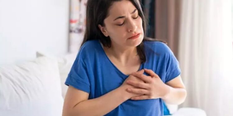 Καρδιακή προσβολή: Το πιο άγνωστο σύμπτωμα είναι στο στόμα – Τι νιώθουν πολλοί πριν το έμφραγμα