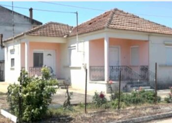 Λάρισα: Συγκλονίζουν οι μαρτυρίες για τον 18χρονο που μαχαίρωσε τον πατέρα του – «Θα σε σφάξω μια μέρα»