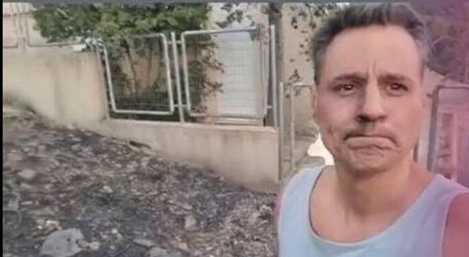 Alldaynews.gr Γρηγόρης Πετράκος: Το βίντεο μέσα στις στάχτες – Κάηκαν τα πάντα γύρω από το σπίτι του (video)