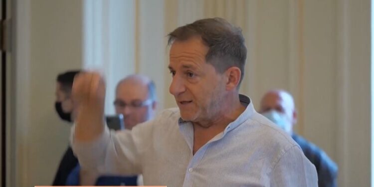 Alldaynews.gr Δημήτρης Λιγνάδης: ”1,5 χρόνο έπαιζαν μπάλα μόνοι τους. Τώρα δικαιούμαι να μιλήσω κι εγώ”