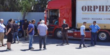 Τραγωδία στη λαχαναγορά του Ρέντη-Ποιος ήταν ο 47χρονος που αυτοκτόνησε με Tie Wrap[photo]