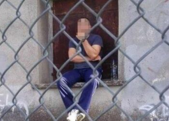 Αυτός είναι ο αστυνομικός που κατηγορείται οτι Βίαζε την μαθήτρια Γυμνασίου[Δείτε Φωτογραφίες]