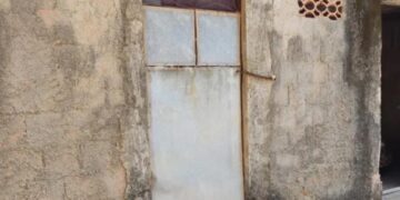 Κρατούσε τη γυναίκα και τα δυο παιδιά του για 17 χρόνια σε «μπουντρούμι»[Φωτογραφίες]