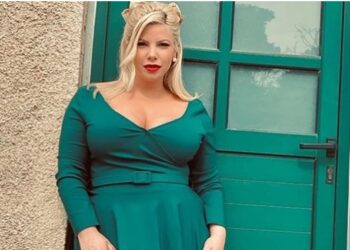 Αντελίνα Βαρθακούρη: Η πρώτη φώτο με μπικίνι 1 χρόνο μετά την τεράστια απώλεια κιλών, κλείνει στόματα