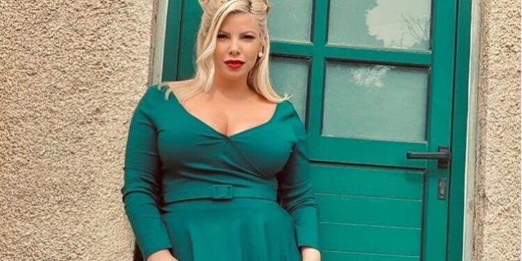 Alldaynews.gr Αντελίνα Βαρθακούρη: Η πρώτη φώτο με μπικίνι 1 χρόνο μετά την τεράστια απώλεια κιλών, κλείνει στόματα