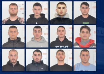 Δολοφονία Άλκη Καμπανού: Στο εδώλιο και οι 12 κατηγορούμενοι για ανθρωποκτονία με δόλο από κοινού – Η πρόταση του εισαγγελέα