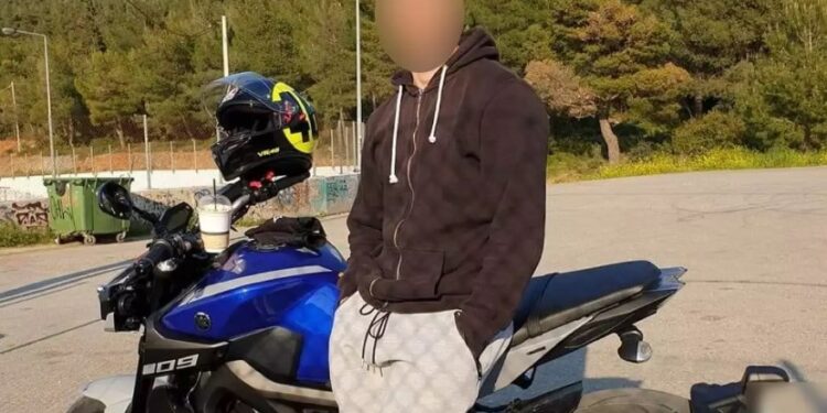 Alldaynews.gr Θρήνος για τον 25χρονο Ειδικό Φρουρό που σκοτώθηκε-Δεν φορούσε κράνος