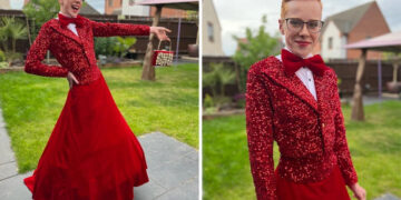 Alldaynews.gr 16χρονος πήγε στον χορό αποφοίτησης με εντυπωσιακή κόκκινη φούστα – Η περήφανη μαμά του