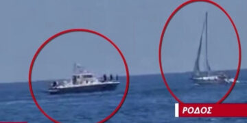 Alldaynews.gr Η στιγμή των πυροβολισμών του λιμενικού προς το τούρκικο σκάφος: «Πανικοβλήθηκε ο κόσμος, έφυγε» (video)