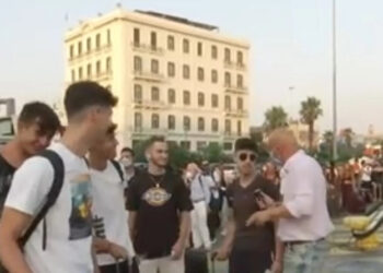 Πιτσιρικάδες στον Τσελίκα: «Τεστάκι θετικό, αλλά δεν πειράζει αφού έτσι και αλλιώς θα κολλήσουμε στην Πάρο»