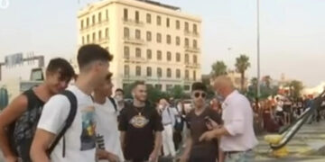 Alldaynews.gr Πιτσιρικάδες στον Τσελίκα: «Τεστάκι θετικό, αλλά δεν πειράζει αφού έτσι και αλλιώς θα κολλήσουμε στην Πάρο»