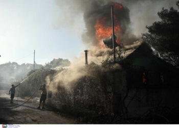 Φωτιά στην Πεντέλη-Τραγωδια: Αυτοκτόνησε μόλις το σπίτι του περικυκλώθηκε από τις φλόγες