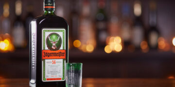 Ήπιε σε δύο λεπτά ένα μπουκάλι Jagermeister και …πέθανε (video)