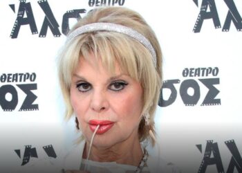 Η Μαρία Ιωαννίδου στο θέατρο Άλσος με εμφάνιση που… σοκάρει! Σιθρού μπλουζάκι και…