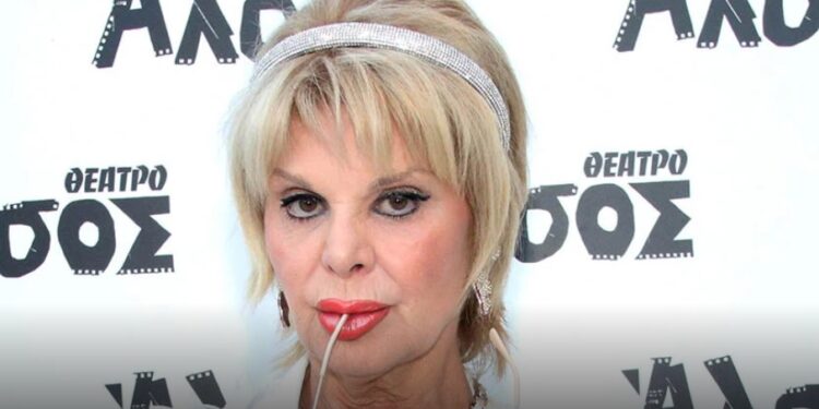 Alldaynews.gr Η Μαρία Ιωαννίδου στο θέατρο Άλσος με εμφάνιση που… σοκάρει! Σιθρού μπλουζάκι και…