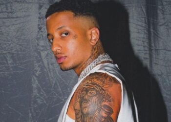 Alldaynews.gr Παλεύει για τη ζωή του στην εντατική: Άγριος ξυλοδαρμός σε συναυλία του Light