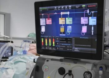 Στην Εντατική 17χρονη – Την βρήκαν πεσμένη στο δρόμο