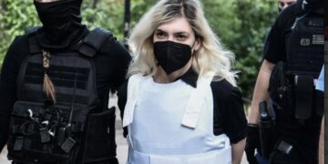 Alldaynews.gr Ρούλα Πισπιρίγκου: «Τα Αρνούμαι ΟΛΑ-Οι σφύξεις του παιδιού ήταν ανεβασμένες και οι γιατροί έλεγαν «μην δίνετε σημασία, είναι παλιά τα μηχανήματα»