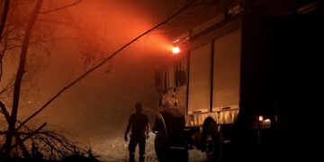 ΕΚΤΑΚΤΟ: Πτώση αεροσκάφους έξω από την Καβάλα (φωτο, video)