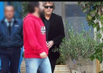 Alldaynews.gr Έβαλε φωτιά στον έναν και σκότωσε τον άλλο-Δέκα χρόνια απο το Μακελειό στη Σύρο